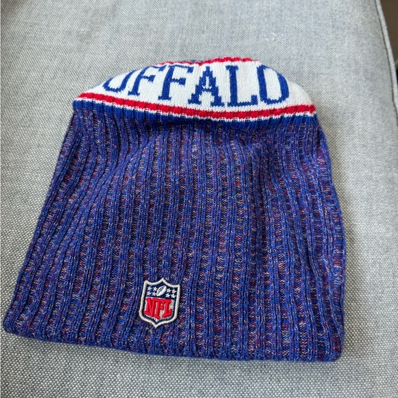 New Era Buffalo Bills Beanie Hat - Picture 3 of 5